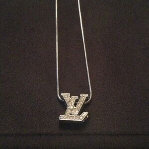 Copy Louis Vuitton Silver Pendant Necklace